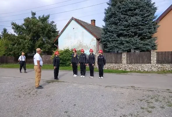 Sukces drużyn pożarniczych z Dobromierza na zawodach w Suchorzowie