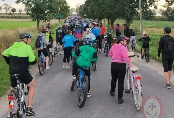 Strażacy z OSP Świdnica zabezpieczyli rajd rowerowy „Świdnica na rowery 2026”
