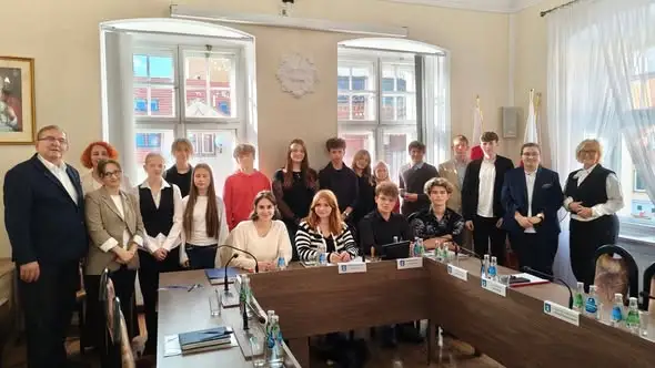 Młodzieżowa Rada Miejska w Świebodzicach rozpoczęła kadencję
