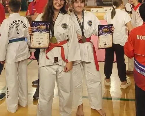 Uczniowie szkoły z Kątów Wrocławskich zdobyli medale na Otwartych Mistrzostwach Świata Taekwon-Do UITF 2026