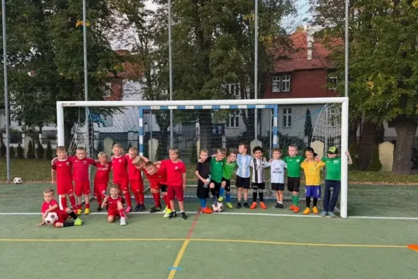 Sparing skrzatów z Caro Academy – relacja i zaproszenie na trening