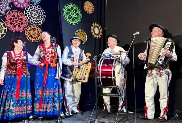 Biesiada Muzyczna w Gminnym Ośrodku Kultury – relacja z wyjątkowego popołudnia
