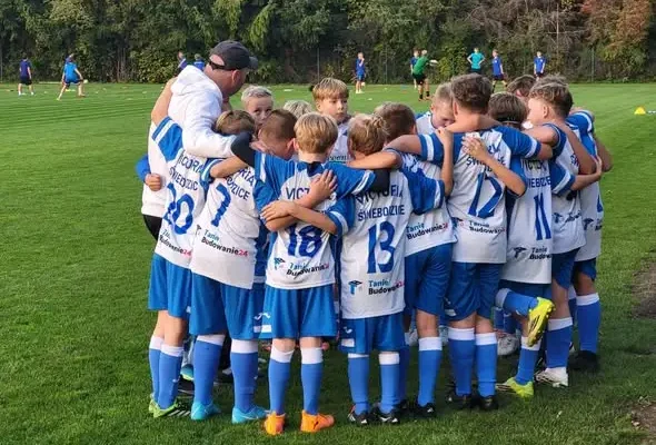 Młodzicy Victorii Świebodzice przegrali z Silesią Żarów 1:10