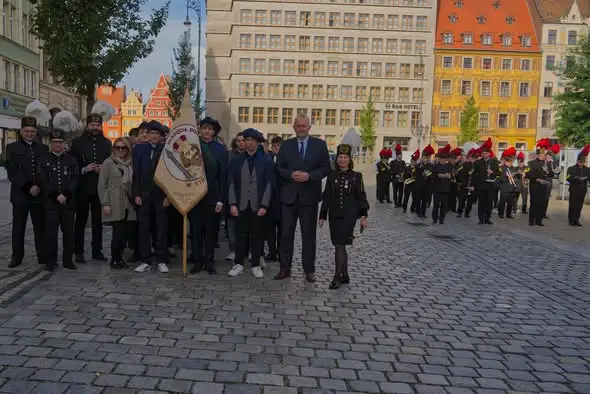 Uczniowie z Strzegomia na inauguracji roku akademickiego na Politechnice Wrocławskiej